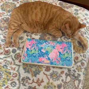 Lilly Pulitzer GWP Travel Organizer - Fished My Wish